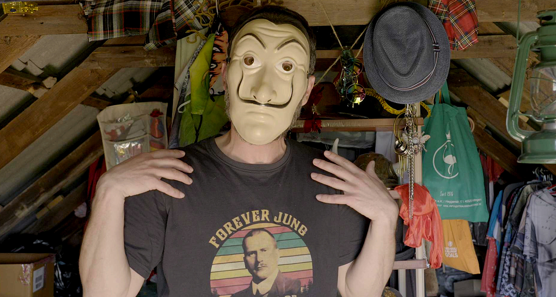 AUSSERHALB DES QUADRATS